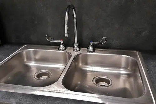 Clogged-Garbage-Disposal--in-North-Andover-Massachusetts-clogged-garbage-disposal-north-andover-massachusetts.jpg-image